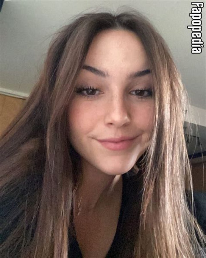 Hannah Cheramy Nudes
