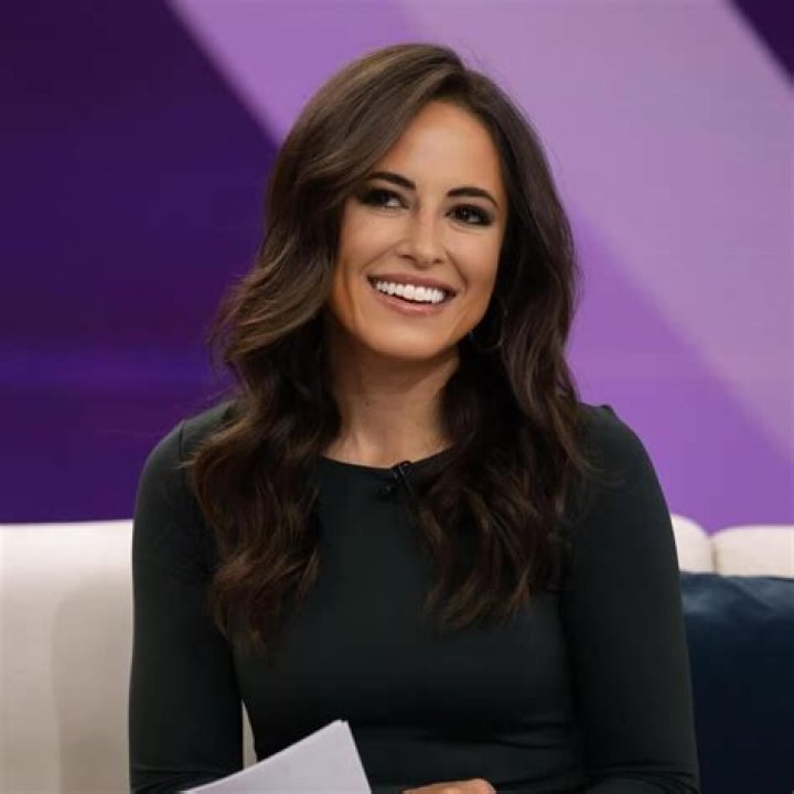 How Old is Kaylee Hartung? Uncovering the Broadcaster's Age and More