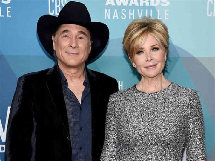 Lisa Hartman: A Look at the Enduring Career of a Star